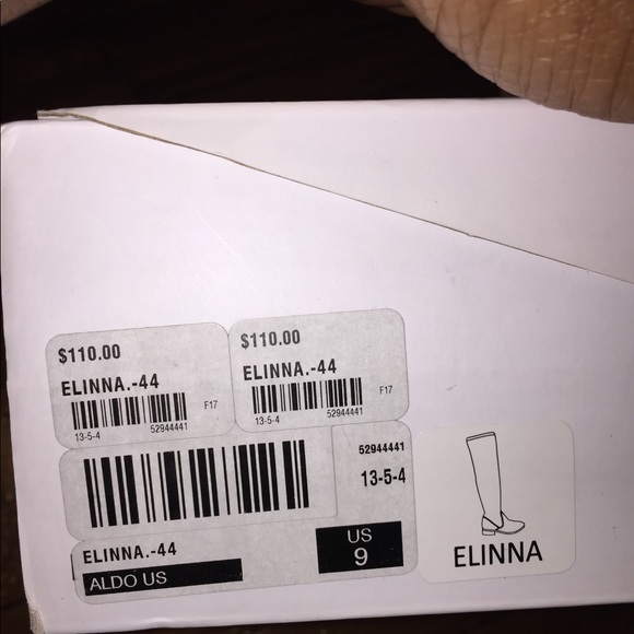 Over the knee boots - Picture 3 of 7